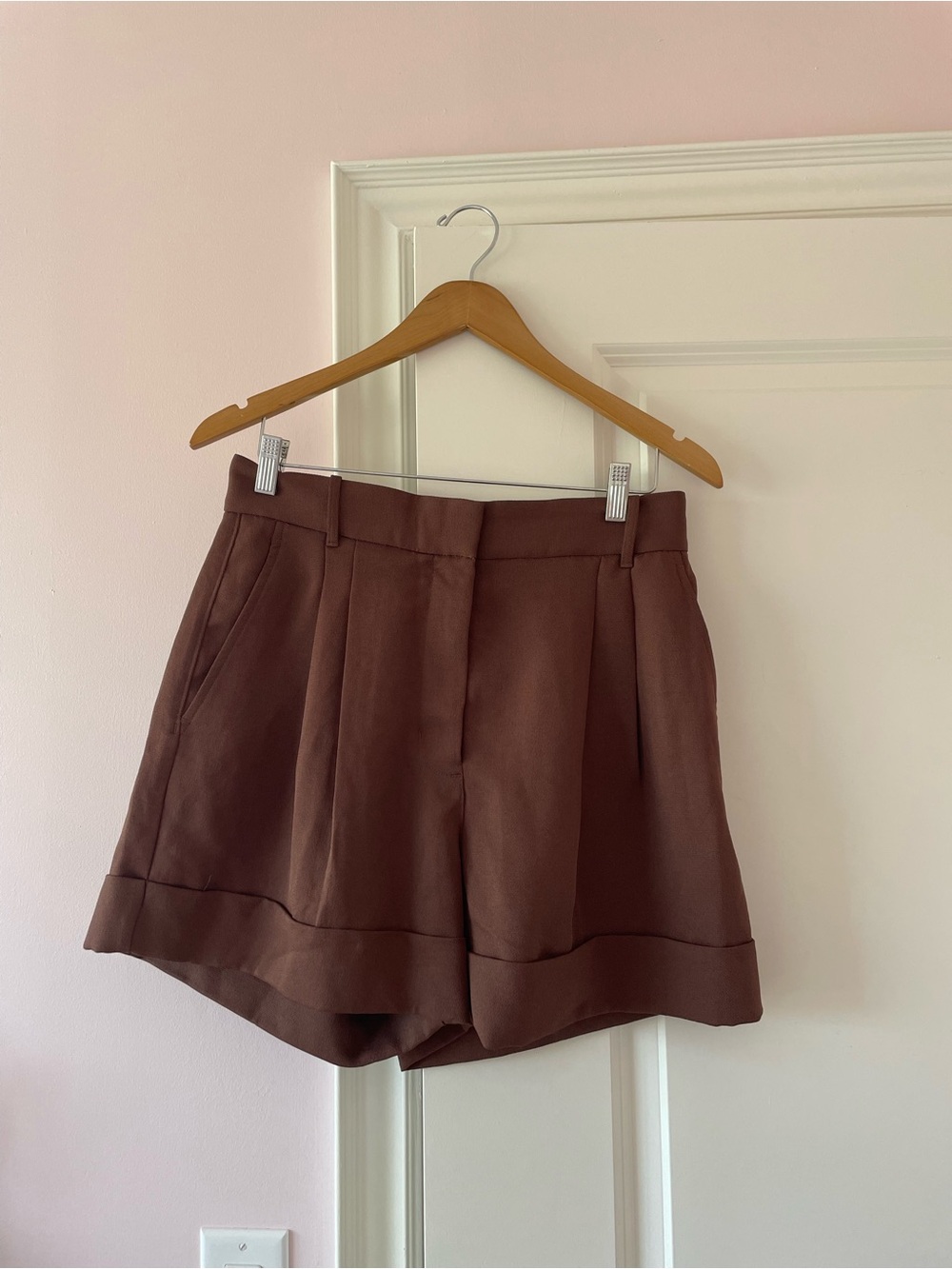 Aritzia/Wilfred labyrinth shorts